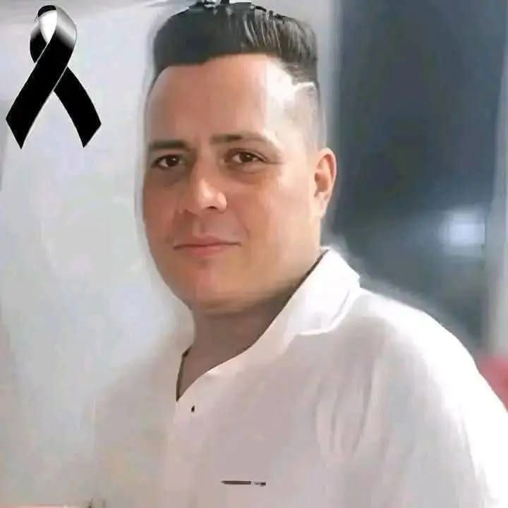 Después de vari0s días de búsqueda, él padre se encuentra c0n el terribl33…Ver más