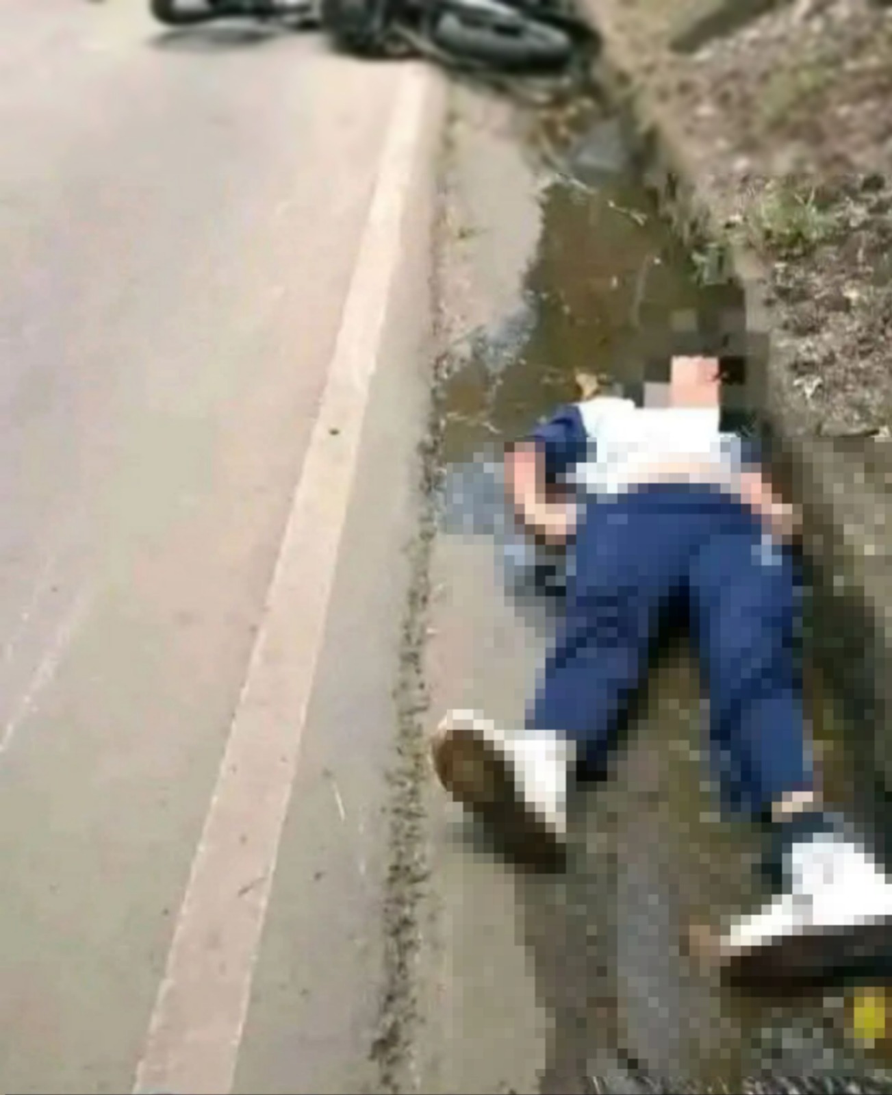 Esta mañana Encuentran cuerp0 de repartid0r de c88..Ver más